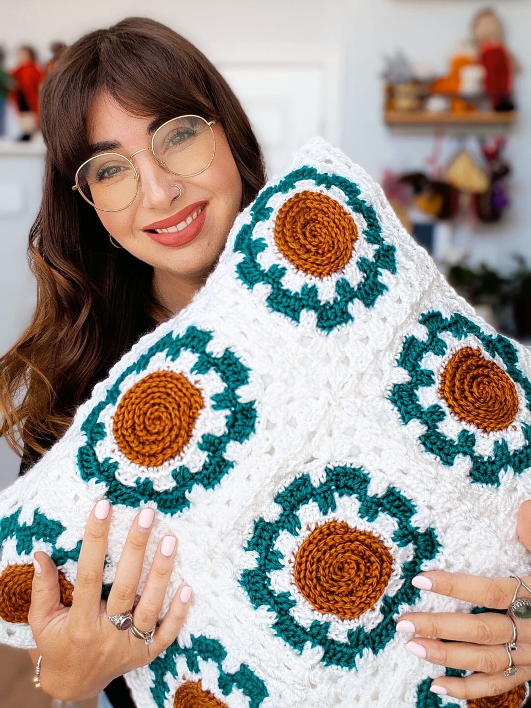 Free Crochet Pattern: Gears Are Turning Pillow
